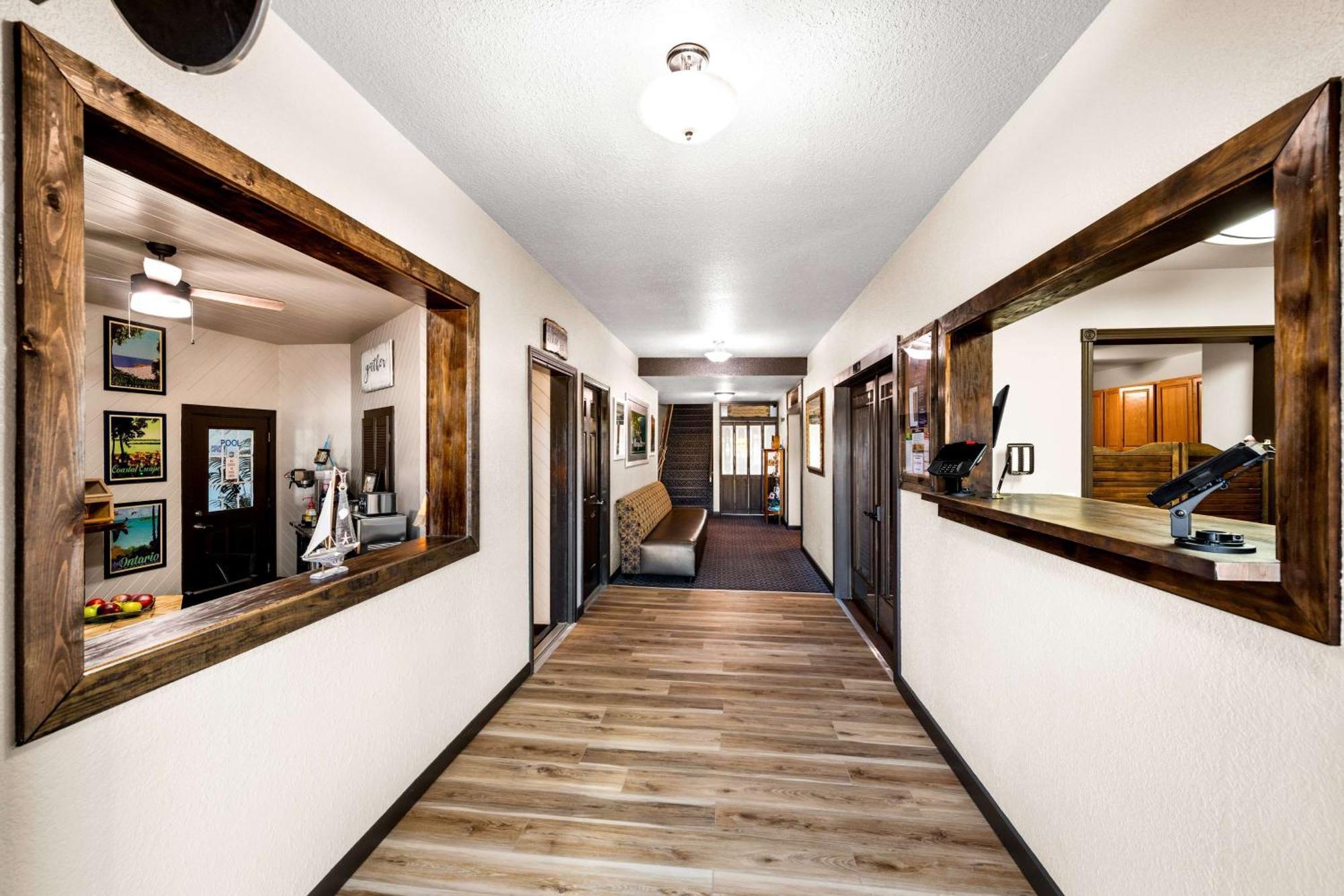 Americas Best Value Inn Marquette Eksteriør bilde
