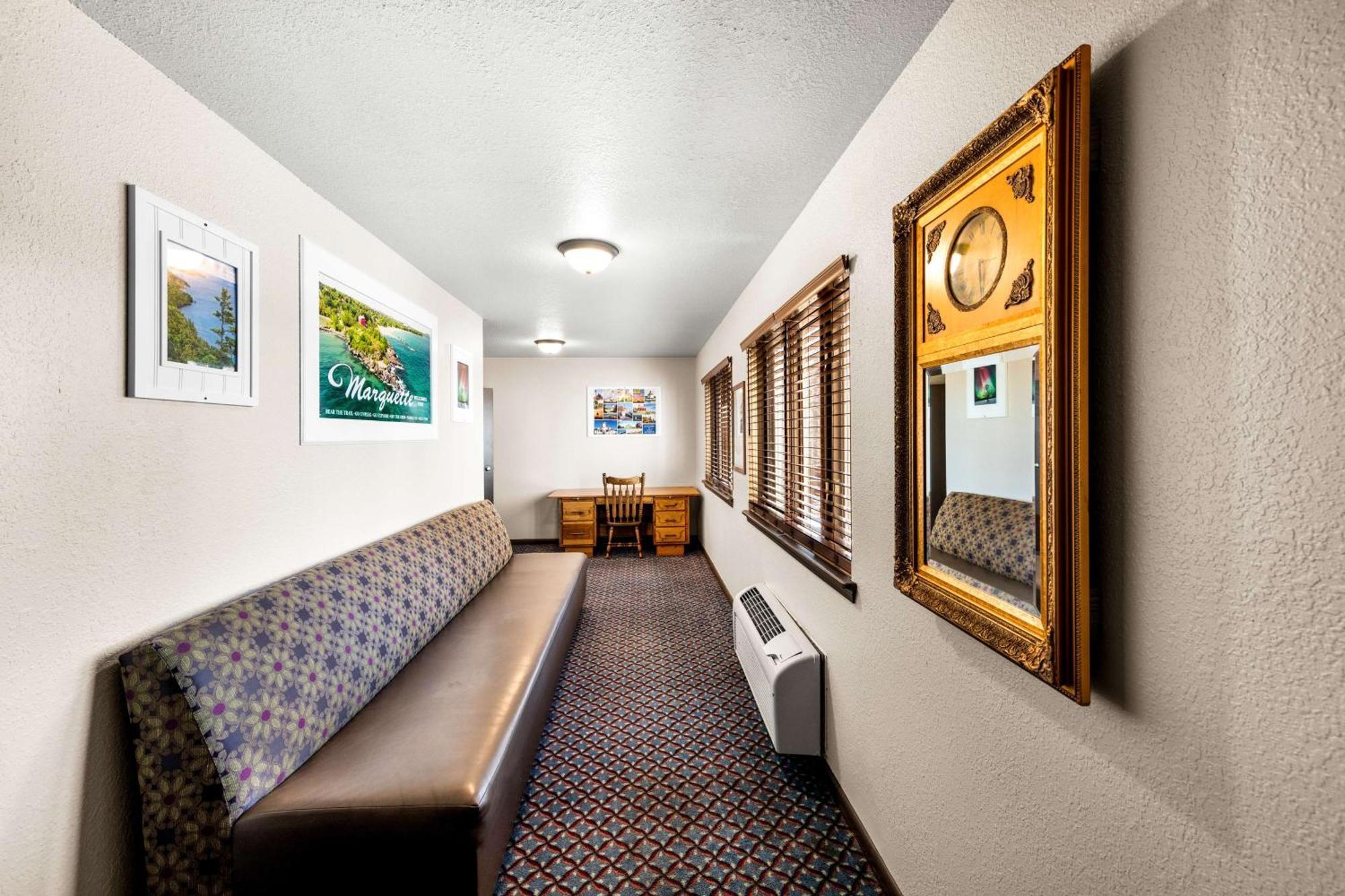 Americas Best Value Inn Marquette Eksteriør bilde